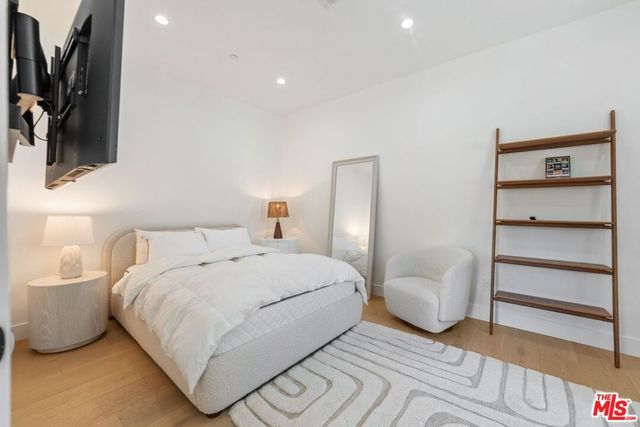 20226 Lorenzana Drive, Woodland Hills, CA 91364