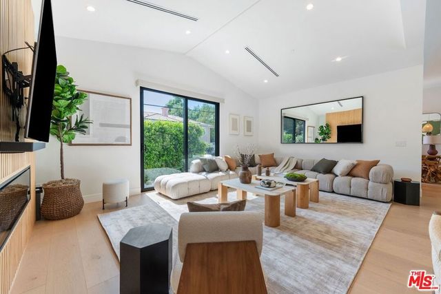 20226 Lorenzana Drive, Woodland Hills, CA 91364