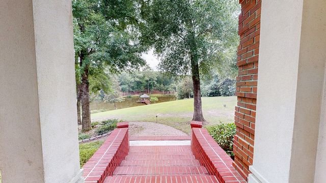 109 Buckhead Drive, Headland, AL 36345