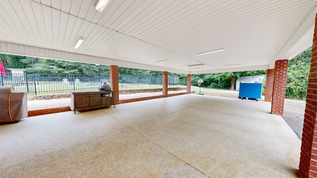 109 Buckhead Drive, Headland, AL 36345