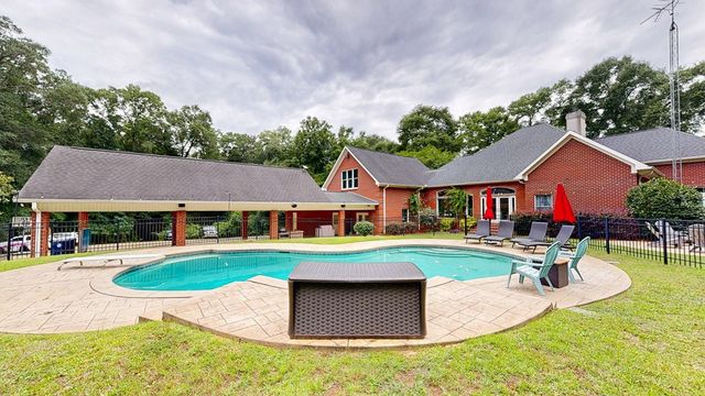 109 Buckhead Drive, Headland, AL 36345