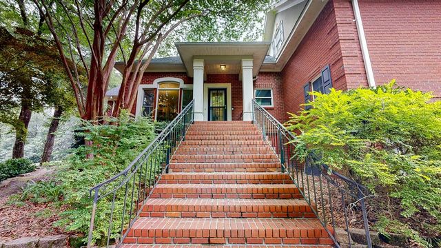 109 Buckhead Drive, Headland, AL 36345