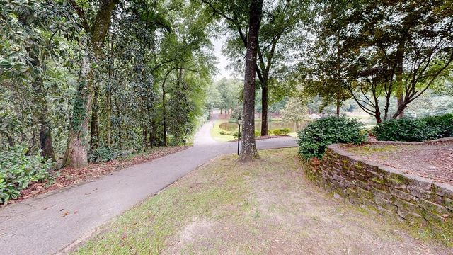 109 Buckhead Drive, Headland, AL 36345