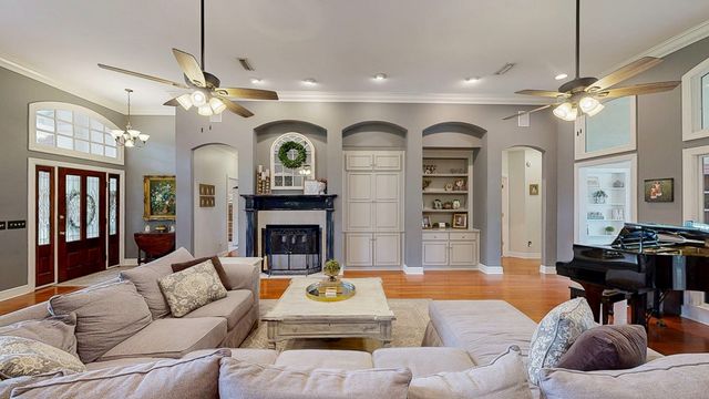 109 Buckhead Drive, Headland, AL 36345