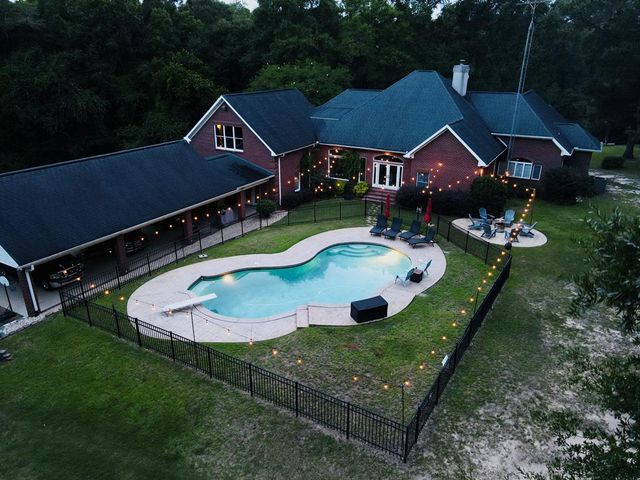 109 Buckhead Drive, Headland, AL 36345