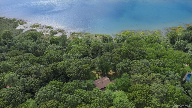 451 River Road, Nissequogue, NY 11780