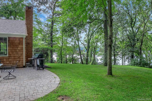 451 River Road, Nissequogue, NY 11780