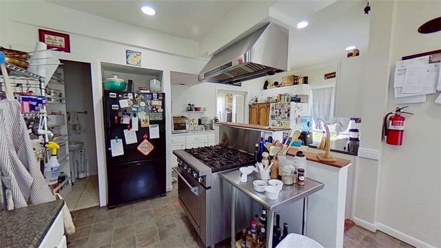 41 N Main Street, Geneva City, NY 14456