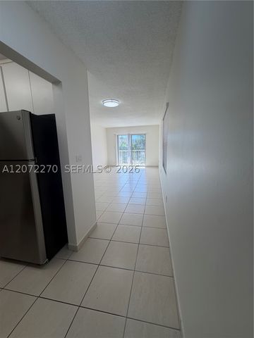 1661 SW 3rd St 19, Miami, FL 33135