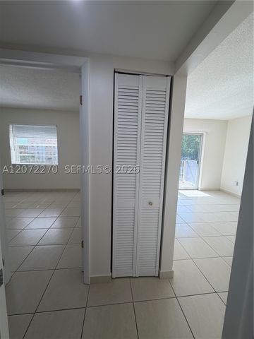 1661 SW 3rd St 19, Miami, FL 33135
