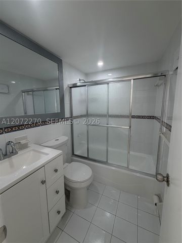 1661 SW 3rd St 19, Miami, FL 33135