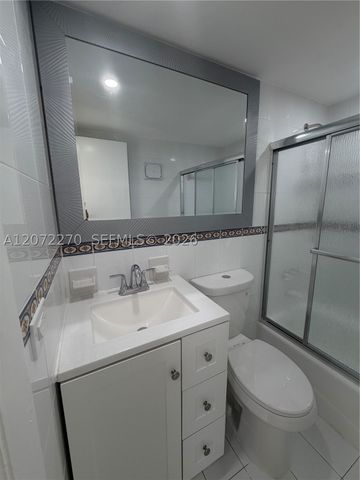 1661 SW 3rd St 19, Miami, FL 33135