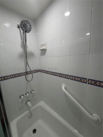 1661 SW 3rd St 19, Miami, FL 33135