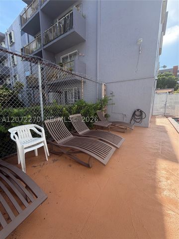 1661 SW 3rd St 19, Miami, FL 33135