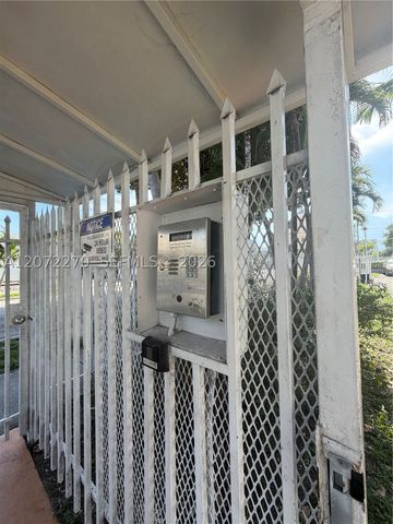 1661 SW 3rd St 19, Miami, FL 33135