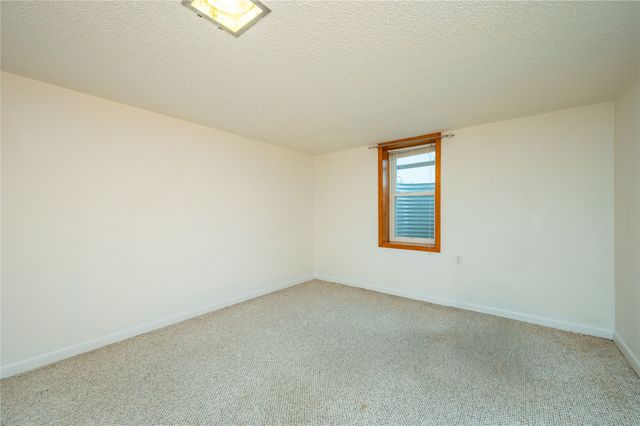 611 S O Street, Indianola, IA 50125