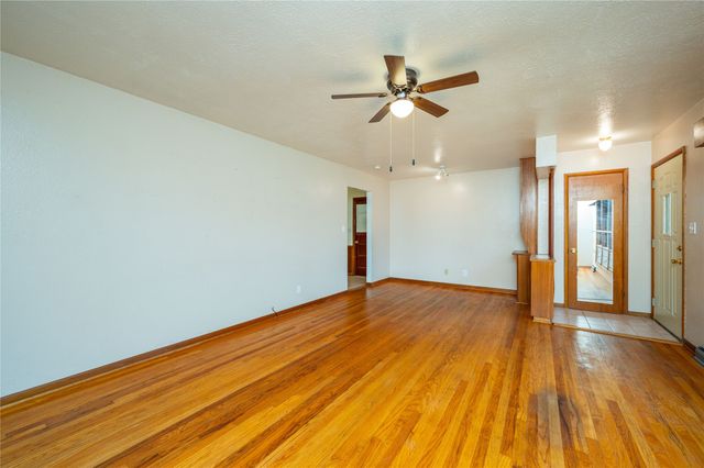 611 S O Street, Indianola, IA 50125