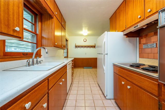 611 S O Street, Indianola, IA 50125