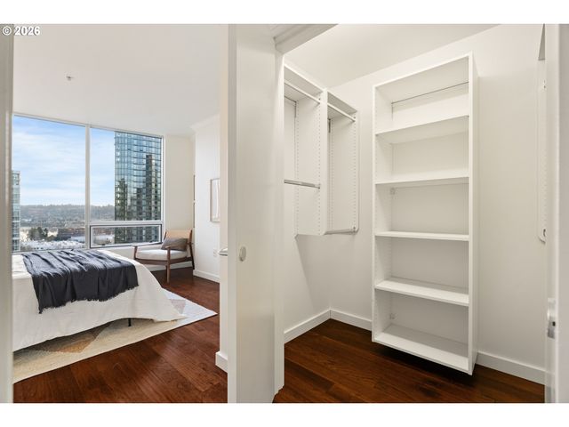 3570 S RIVER Pkwy 1711, Portland, OR 97239