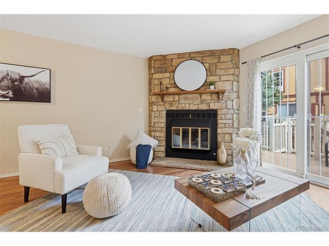 12043 E Hoye Dr, Aurora, CO 80012