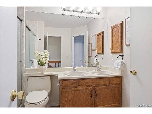 12043 E Hoye Dr, Aurora, CO 80012