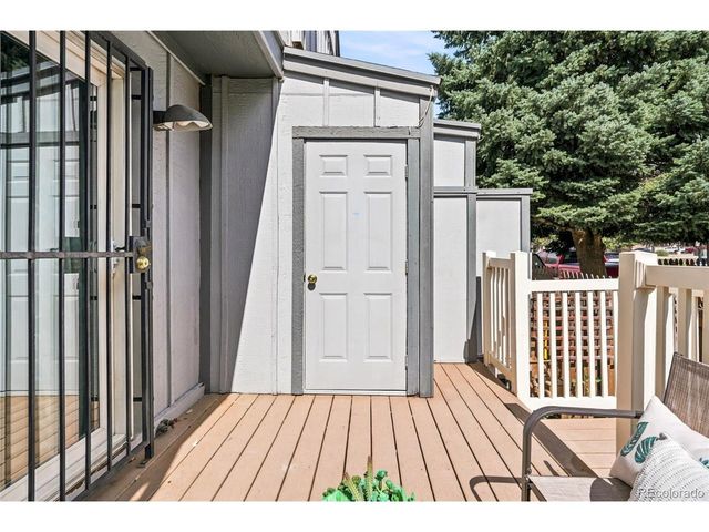 12043 E Hoye Dr, Aurora, CO 80012