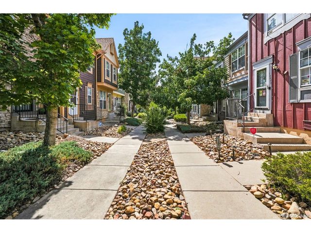 12043 E Hoye Dr, Aurora, CO 80012