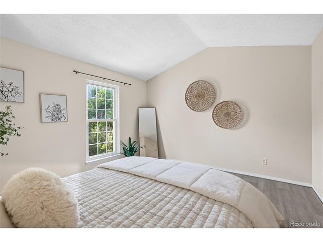 12043 E Hoye Dr, Aurora, CO 80012