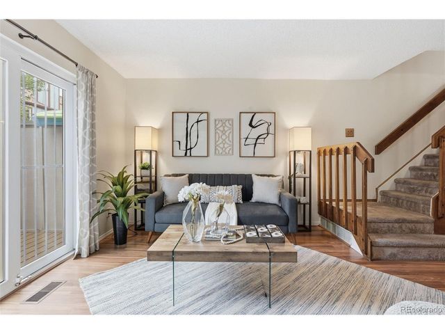 12043 E Hoye Dr, Aurora, CO 80012