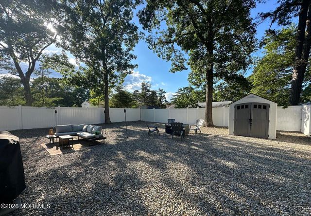 804 Pensacola Road, Forked River, NJ 08731
