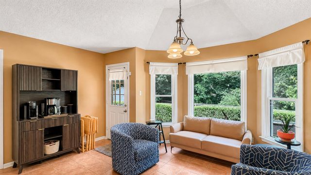 909 JOE DR, Collierville, TN 38017