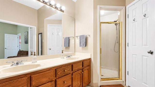 909 JOE DR, Collierville, TN 38017