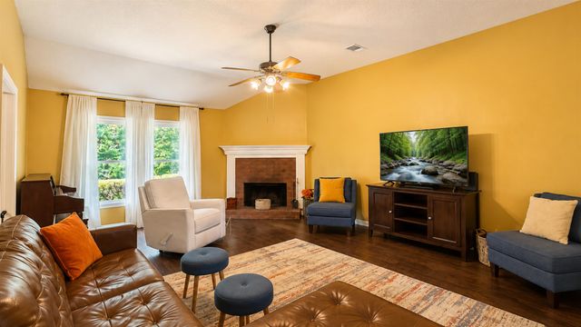 909 JOE DR, Collierville, TN 38017