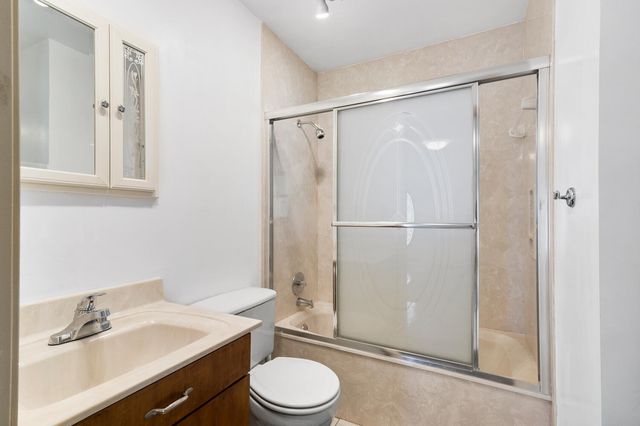 4619 Gladiator Circle, Greenacres, FL 33463