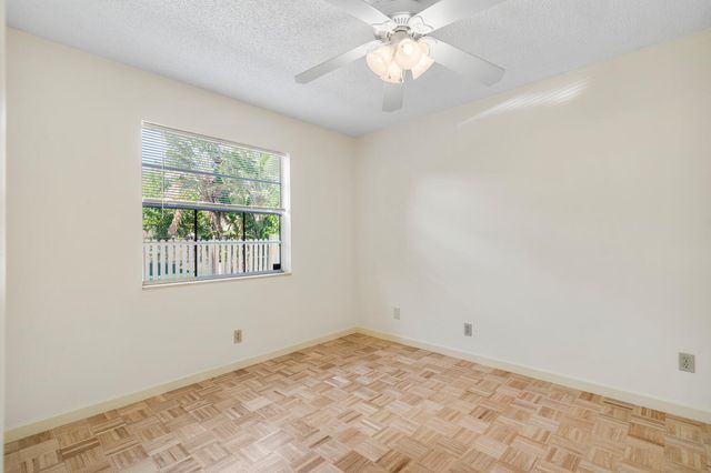 4619 Gladiator Circle, Greenacres, FL 33463