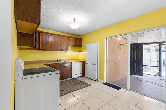 4619 Gladiator Circle, Greenacres, FL 33463