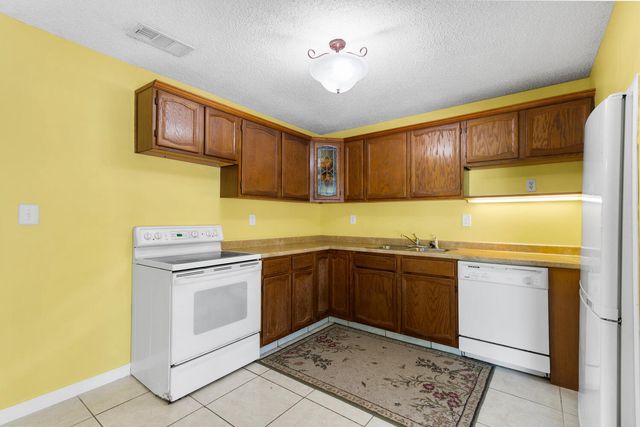 4619 Gladiator Circle, Greenacres, FL 33463