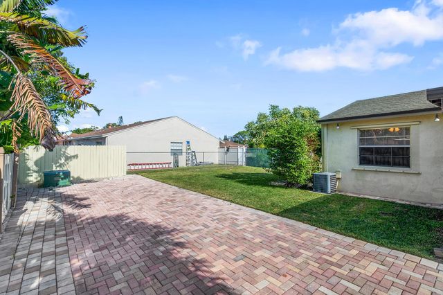 4619 Gladiator Circle, Greenacres, FL 33463