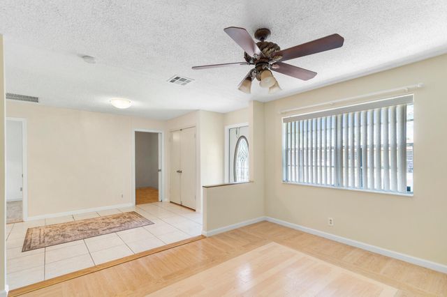 4619 Gladiator Circle, Greenacres, FL 33463