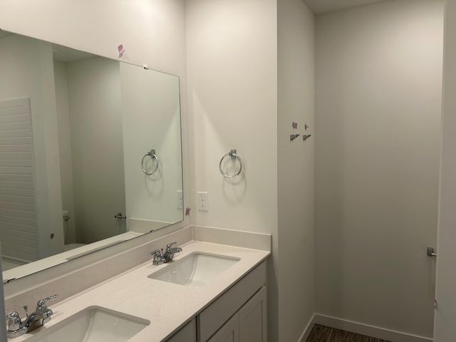 17935 Genoa Drive, Lakeville, MN 55044