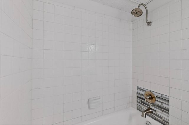 2018 Warnford Place, Arlington, TX 76015