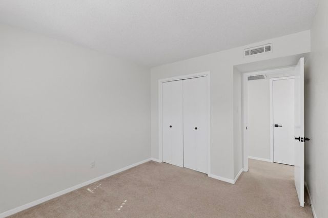 2018 Warnford Place, Arlington, TX 76015