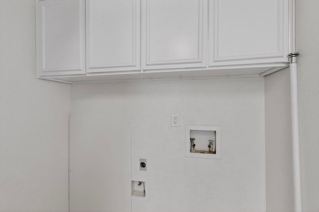 2018 Warnford Place, Arlington, TX 76015