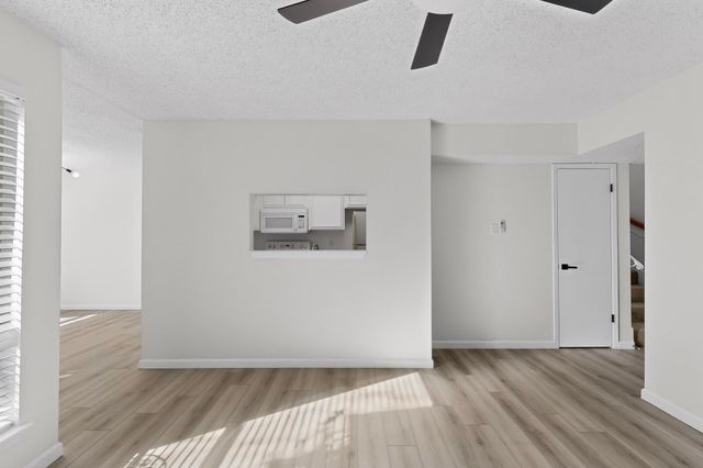 2018 Warnford Place, Arlington, TX 76015