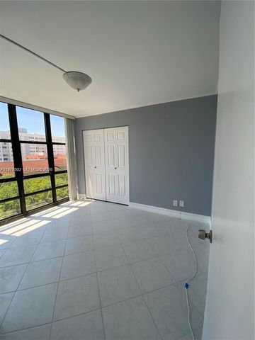 2049 S Ocean Dr 503, Hallandale Beach, FL 33009