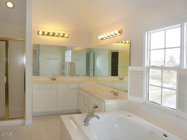 5 Lakehurst Court, Durham, NC 27713