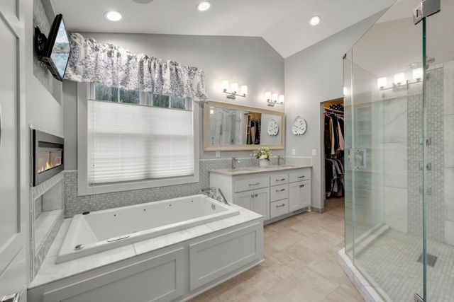 18244 88th Place N, Maple Grove, MN 55311