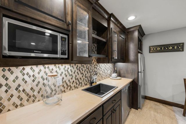 18244 88th Place N, Maple Grove, MN 55311