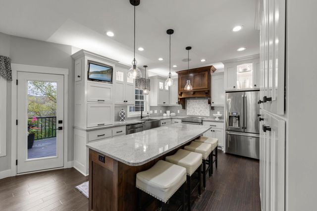 18244 88th Place N, Maple Grove, MN 55311