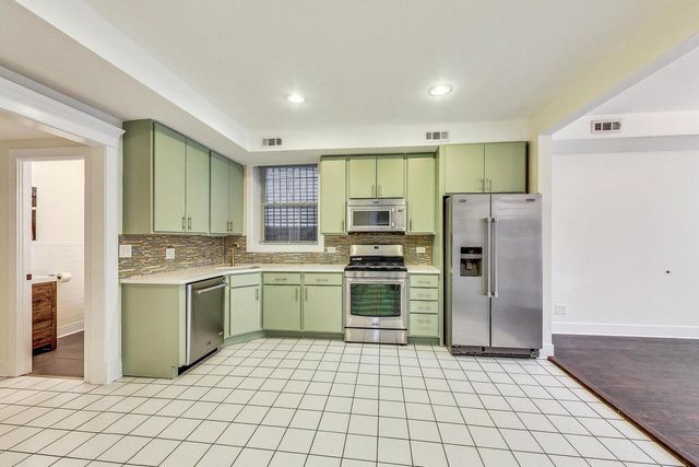 1428 W Edgewater Avenue G, Chicago, IL 60660